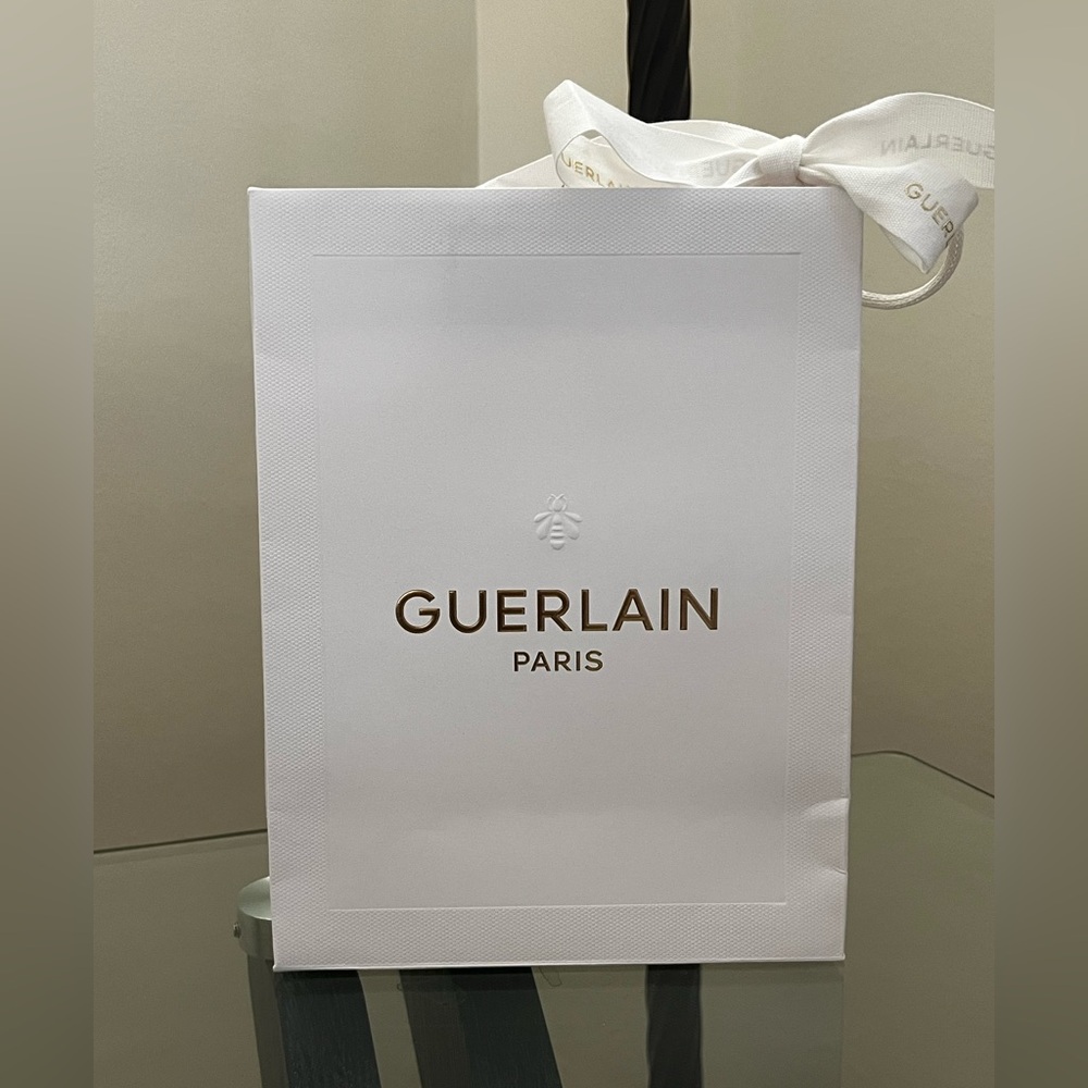 Guerlain Paris White Gift Bag with Bow